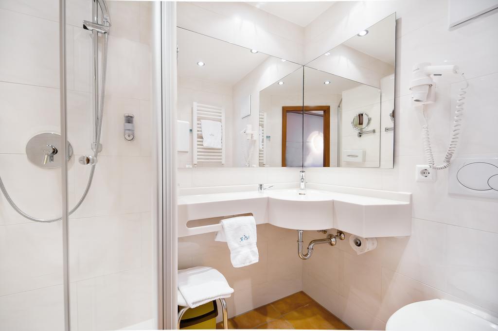 Hotel Avisa Karlsruhe Pokoj fotografie